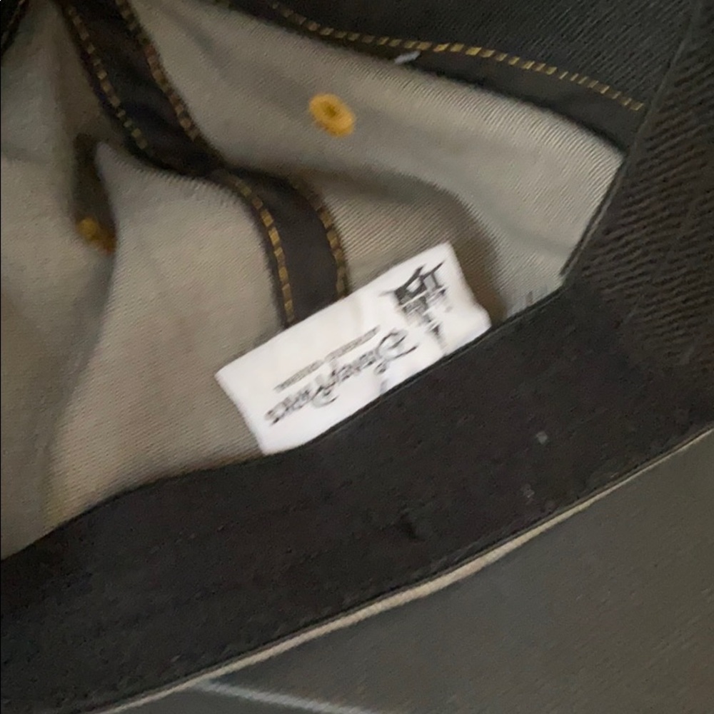 Graphic Edge Grumpy Rare Cap $160 Hong Kong - Picture 4 of 4
